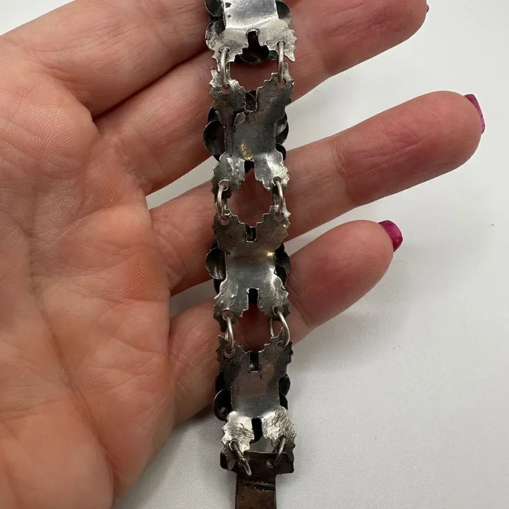 Vintage flower and‎ leaf bracelet stamped “silver made” Mexico!